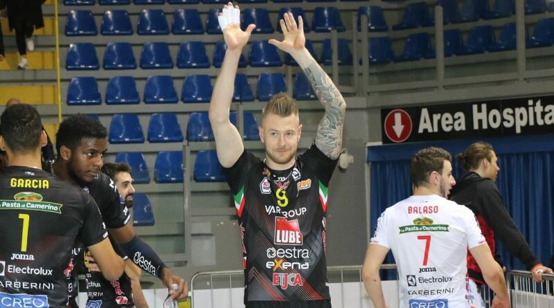 BeachVolley – Ivan Zaytsev sulla sabbia di Alba Adriatica per il King & Queen beach volley tour Serie A