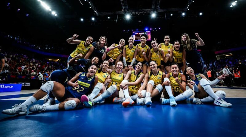 Pallavolo VNL femminile – Ana Cristina fischiata, ma scatenata: il Brasile sconfigge la Turchia e i suoi 17mila tifosi sugli spalti