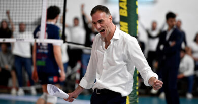 Pallavolo A2M – Nicola Esposito confermatissimo alla guida della Romeo Sorrento