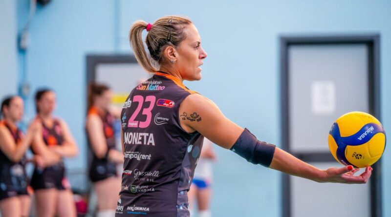 Pallavolo B1 femminile – Serena Moneta resta a Cerignola: “Pronta a spaccare in B1!”