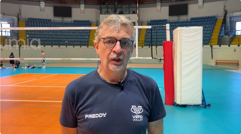 Pallavolo SuperLega – Eccheli: “Tanti giocatori nuovi che vogliono far bene, obiettivi ben chiari, è stata una partenza più che positiva”