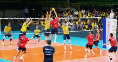 Pallavolo Precampionato – Modena-Piacenza 2-3: divertente la sfida degli opposti Bovolenta (29) e Buchegger (26)