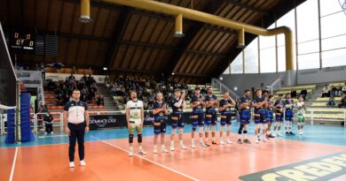 Pallavolo A2M – Cantù-Porto Viro: caccia disperata alla prima vittoria al PalaFrancescucci