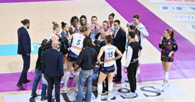 pallavolo A1F – Parisi: “Mi dispiace, perché noi non siamo quelli del primo e del terzo set, siamo una squadra più tosta”