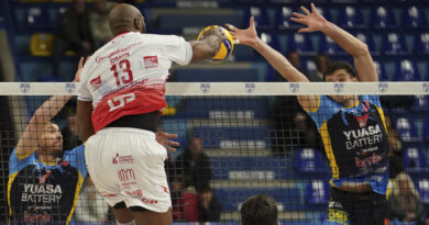 Pallavolo SL – Piacenza asfalta Grottazzolina contestata dai suoi tifosi al termine di una gara perduta 3-0
