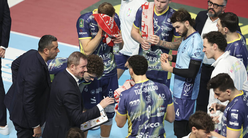 Pallavolo Mercato – Il Fenerbahce Istanbul in trattativa per ingaggiare Alberto Giuliani?