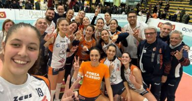 Pallavolo B1F GirD – Vibo Valentia KO dopo 60 vittorie consecutive contro il Vesuvio Oplonti