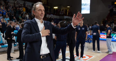 Pallavolo iVolleygram – I tifosi del Baluardo per Lorenzo Bernardi: “Novara non dimentica chi onora la maglia e noi non dimenticheremo”