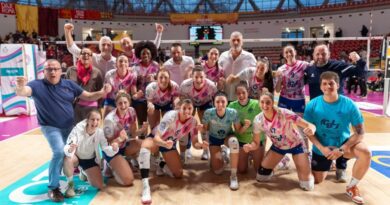 Pallavolo A2F PlayOff Promozione – Roma vola 2-0, poi progressivamente cala e perde al quinto contro Costa Volpino