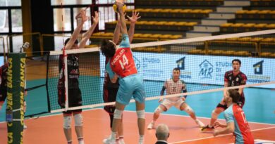 Pallavolo A2M – La Sviluppo Sud Catania si congeda dal pubblico di casa con una prestazione senza infamia e senza lode