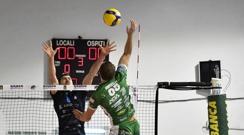 Pallavolo A2M -Pineto sfida Sorrento per difendere la vetta