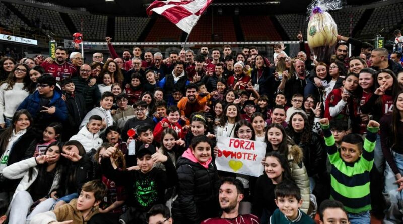 Pallavolo A3M Spareggio Promozione – Gara 2: Domotek Reggio Calabria riporta in equilibrio la serie