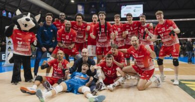 Pallavolo SL Scudetto – Piacenza restituisce il “favore” a Modena, vince in rimonta 3-2 e riporta la serie in equilibrio