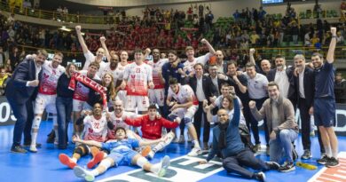 Pallavolo SL Scudetto – Piacenza vince ancora al PalaPanini, i servizi di Mandiraci portano i biancorossi nelle semifinali tricolori