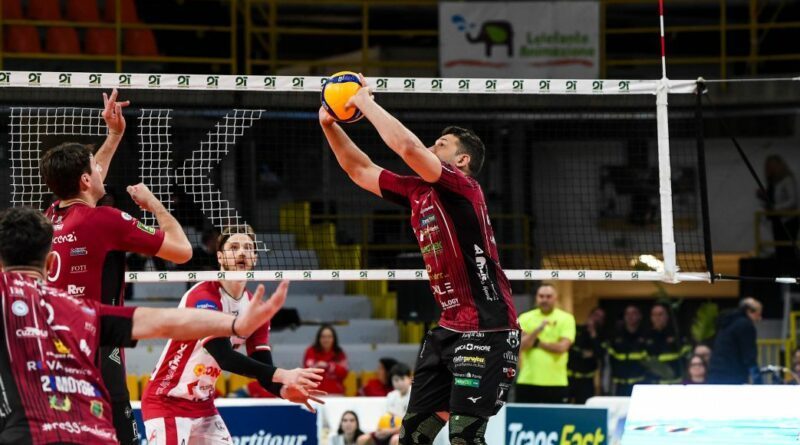 Pallavolo A2M – Davide Saitta torna in campo: la Domotek ritrova il sorriso e il gioco