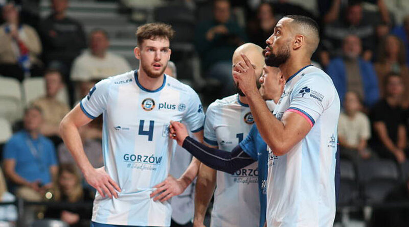 Pallavolo Francia – Dieci club di SpikeLigue si interrogano sull’ingaggio di Mathis Henno da parte del Paris Volley