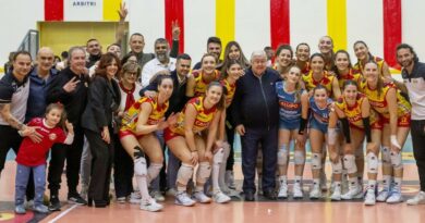 Pallavolo B1F GirD – Pippo Callipo festeggia la terza promozione consecutiva con la squadra femminile