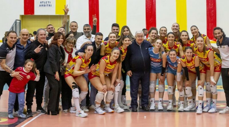 Pallavolo B1F GirD – Pippo Callipo festeggia la terza promozione consecutiva con la squadra femminile