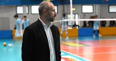 Pallavolo A2M – La panchina della Joy Volley Gioia del Colle nelle mani di Francesco Denora Caporusso
