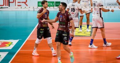 Pallavolo A2M – Presta trascina Reggio alla rimonta, Zambonardi: ”Meriti alla Domotek, il campionato si decide sui dettagli”