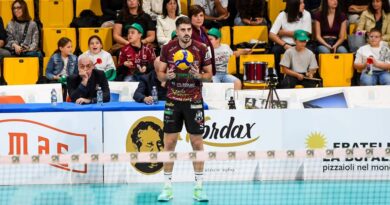 Pallavolo A2M – Domotek Reggio Calabria, con cuore e carattere: rimonta Brescia e vince al quinto