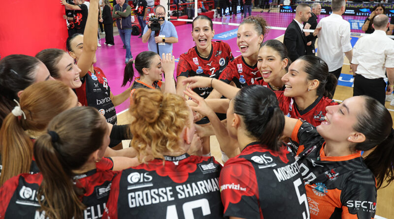 Pallavolo A2F – Perugia, il Presidente Bartoccini, Micoli, Michieletto, Nicolini e Raffaello Agea commentano la vittoria su Altamura
